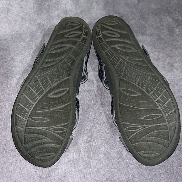 BARETRAPS Denni Slide Sandals - Picture 9 of 12